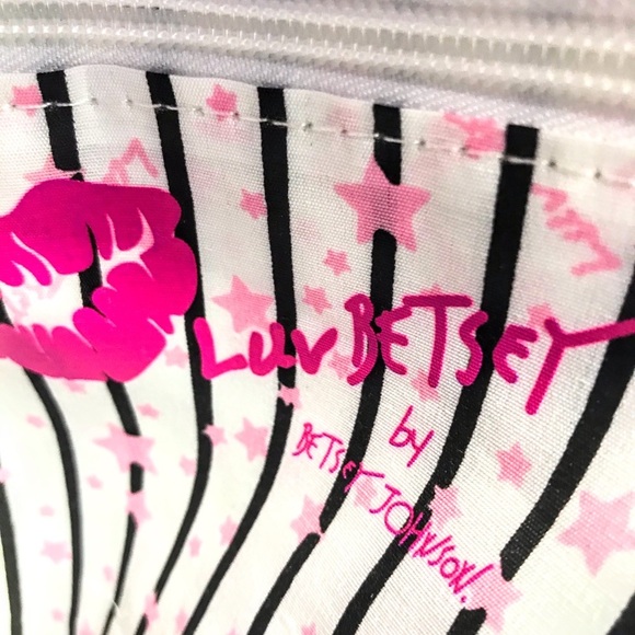 NWT Pink Betsey Johnson Backpack - Picture 3 of 10